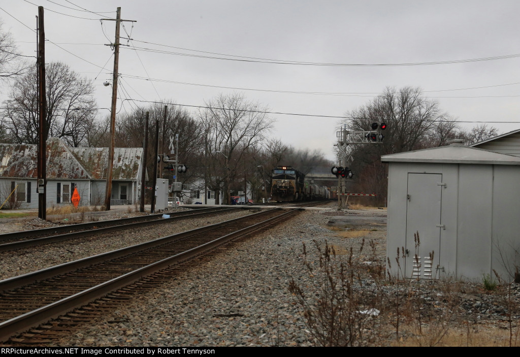 NS 125 Eastbound